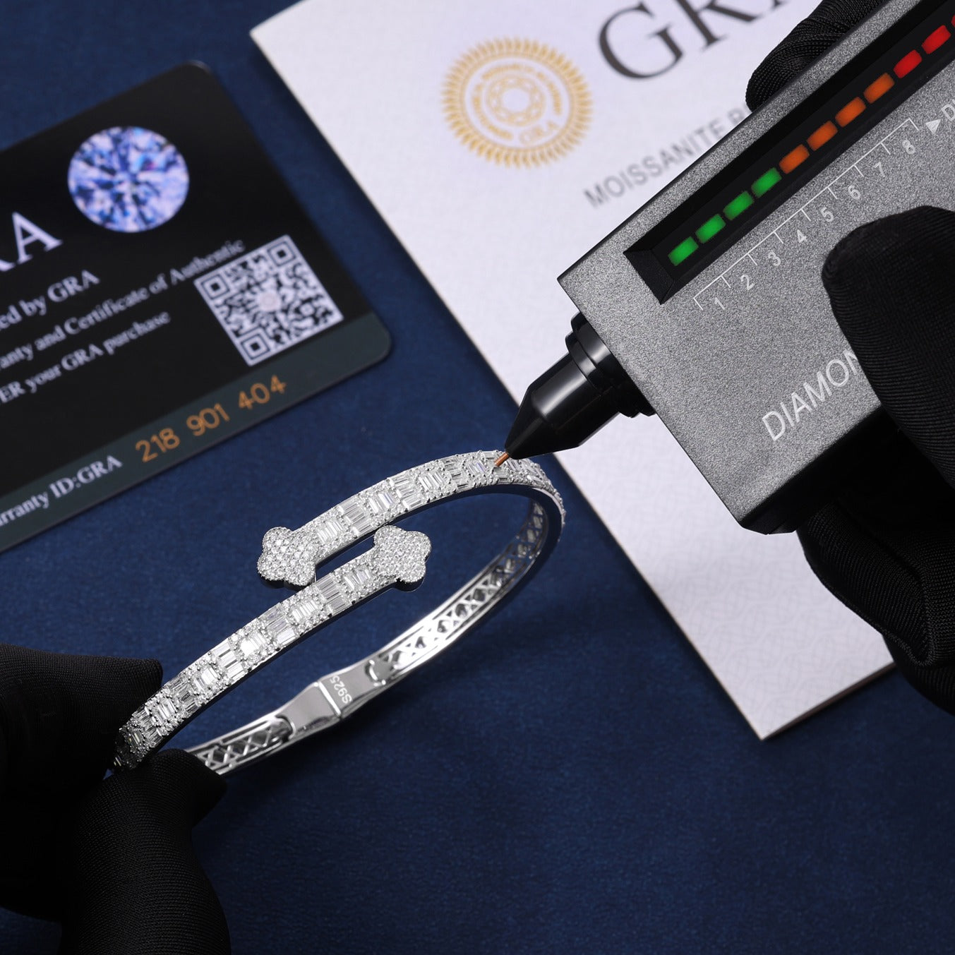 VVS Jewelry 925 Sterling Silver Moissanite Four Leaf Clover Bangle