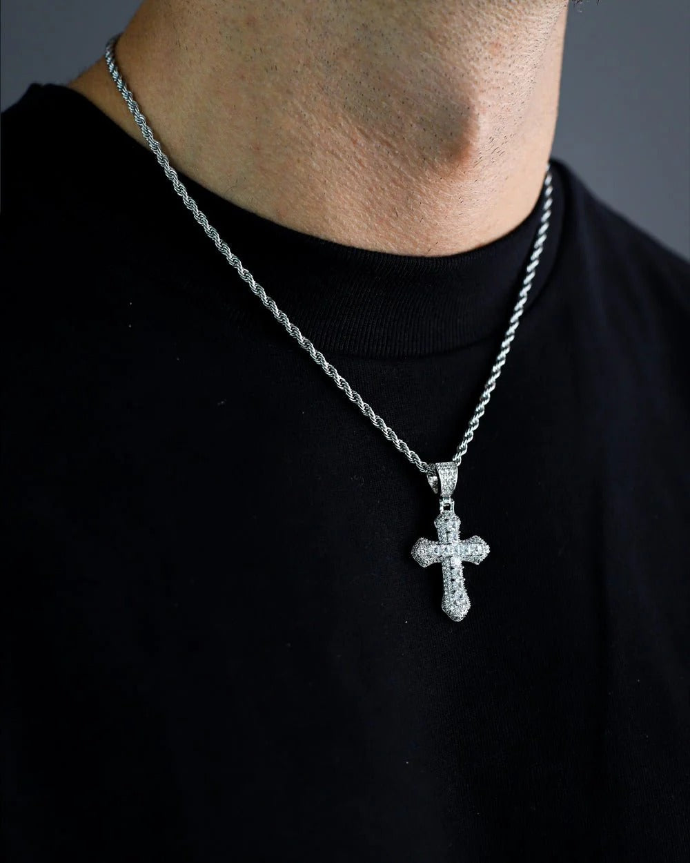 VVS Jewelry 925 Sterling Silver Classic Cross Necklace