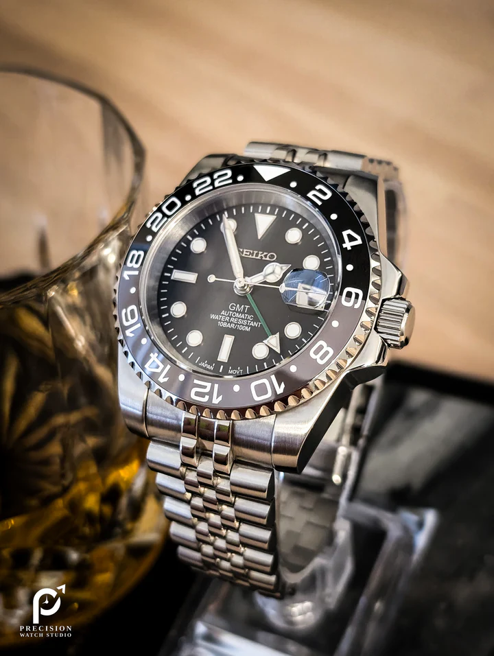 SEIKO MOD GMT | BRUCE WAYNE